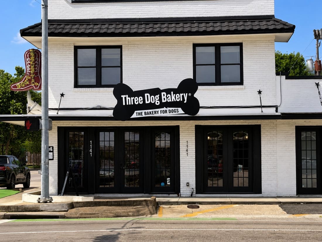 Three Dog Bakery in The Heights